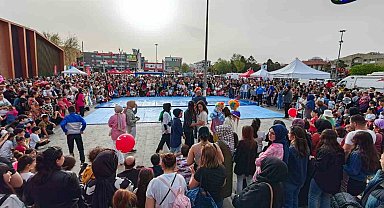 Erzincan'da Çocuk Şenliği düzenlendi