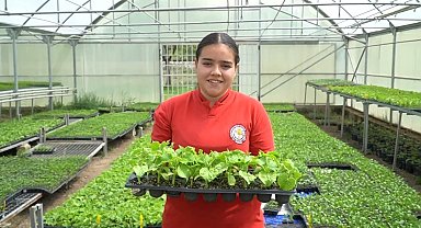 Erzincan'da tarım bölümü öğrencileri hem öğreniyor, hem üretiyor