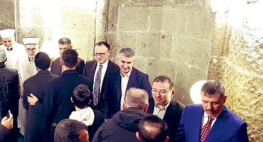 Erzurum'da bayram namazı kılındı