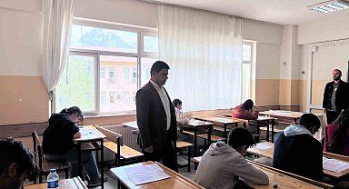 Hakkari'de bursluk sınavını 8 bin 743 öğrenci girdi