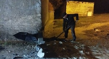 Hakkari'de sağanak yağış sele dönüştü