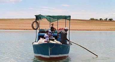 İç sularda balık avı yasağı başladı, balıkçılar teknelerini karaya çekti