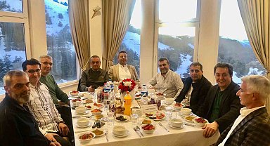 İhlas çalışanları iftar yemeğinde buluştu
