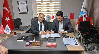 İşitme cihazları şirketi, Sakatlar Derneği Üyelerine destek için özel bir kampanya başlattı