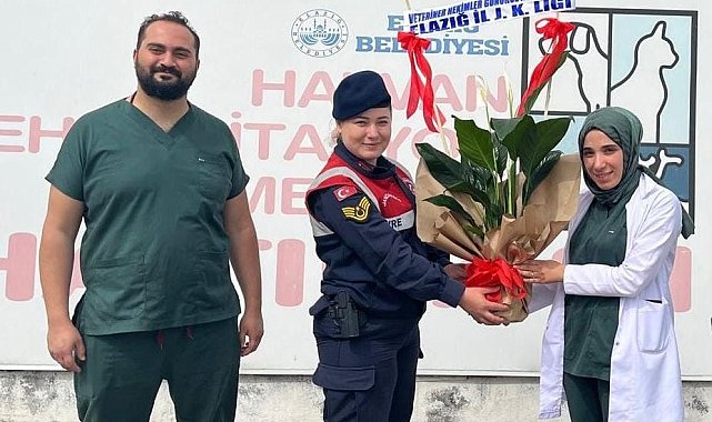 Jandarma ekiplerinden anlamlı kutlama
