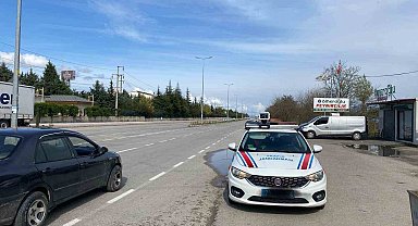 Jandarmadan özel denetim: 860 araç kontrol edildi