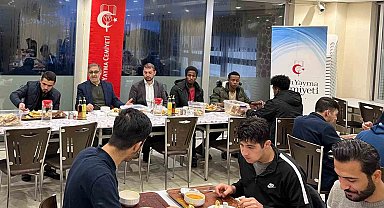 Kars İlim Yayma Cemiyeti öğrencilerle iftarda bir araya geldi