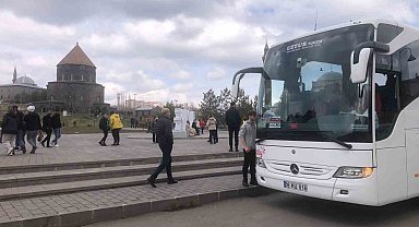 Kars'ta bayramda turist yoğunluğu