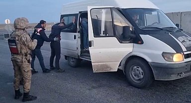 Kars'ta jandarmadan kaçak altın operasyonu