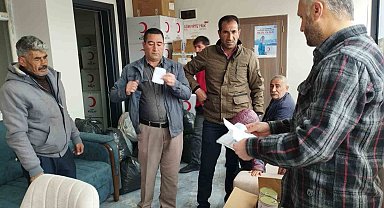 Kızılay'dan 420 kişiye giyim ve gıda yardımı