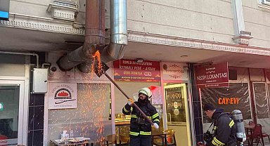 Lokantanın fırın bacasında çıkan yangın söndürüldü