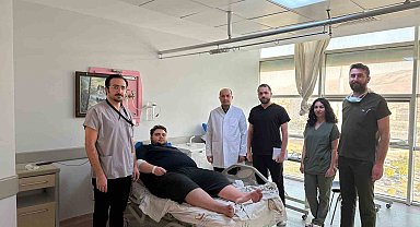Malatya Eğitim ve Araştırma Hastanesi'nden 'Dev' ameliyat