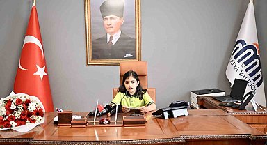 Malatya Valisi Ersin Yazıcı koltuğunu Erva Çetin'e bıraktı