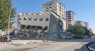 Malatya'da asrın felaketinin izleri siliniyor