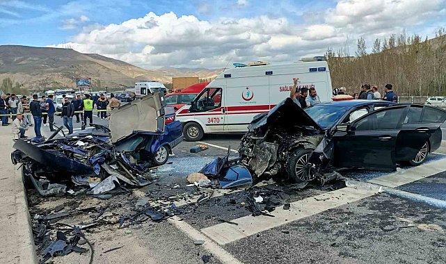 Malatya'da otomobiller çarpıştı: 2'si ağır 8 yaralı