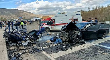 Malatya'da otomobiller çarpıştı: 2'si ağır 8 yaralı