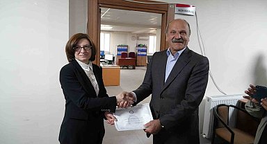 Mazbatasını alan Iğdır Belediye Başkanı Güneş göreve başladı