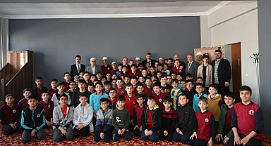 Öğrencileri hatim duasında yalnız bırakmadılar