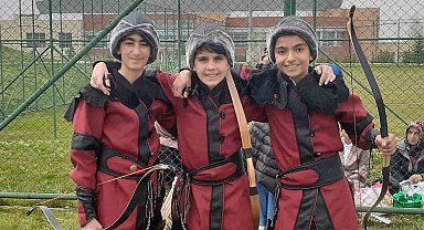 Okullar geleneksel Türk okçuluğunda yarıştı
