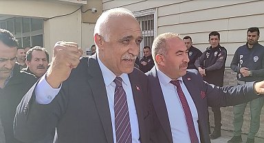 Oyları eşit çıktı, kazananı kura belirledi