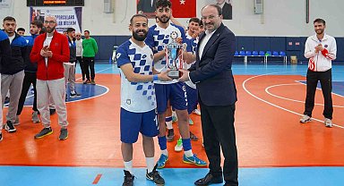 Salon futbolunda Atatürk Üniversitesi şampiyon