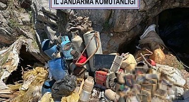 Teröristlerin inleri imha edildi