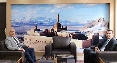 Tutak Kaymakamı Adıbelli, Emniyet Müdürü İpar'ı ziyaret etti