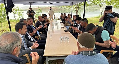 Vali Aydoğdu, maden ocağında kayıp işçilerin aileleriyle görüştü