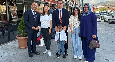 Vali Aydoğdu: "23 Nisan, sadece millî egemenliğimizin ilanı değil, aynı zamanda dünyanın ilk ve tek çocuk bayramı olarak tarihe geçti"