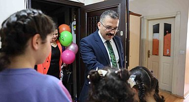 Vali Turan'dan koruma altındaki çocuklara ziyaret