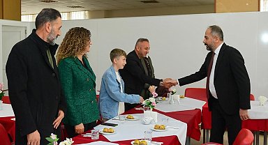 Van YYÜ'de bayramlaşma töreni