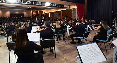 Van YYÜ'de gala konseri büyük beğeni aldı