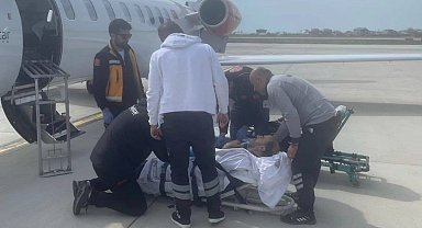 Van'da 58 yaşındaki hasta için ambulans uçak havalandı