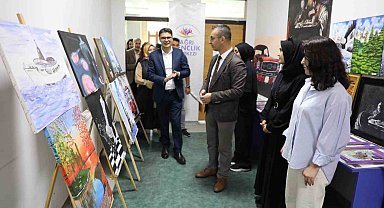 Ağrı'da el emeği göz nuru eserler sergilendi