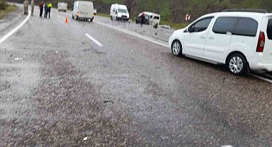 Ağrı'da korkunç kaza: 2 ölü, 5 yaralı