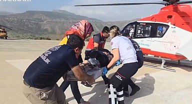 Ambulans helikopter hamile kadın için havalandı