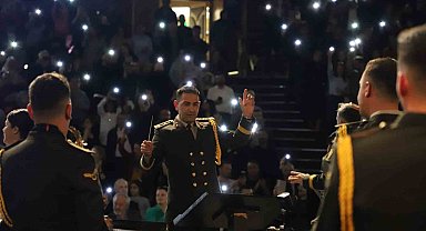 Askeri bandodan 19 Mayıs'a özel konser