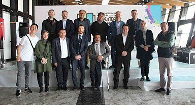 Ayhan Türkez ve Nihat Kılıçoğulları Kitap Fuarı'nda sevenleriyle buluştu