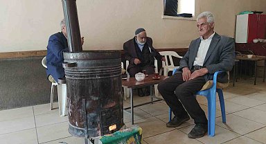 Bahçesaray'da sobalar yanmaya devam ediyor