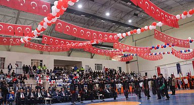 Bitlis'te 19 Mayıs coşkuyla kutlandı