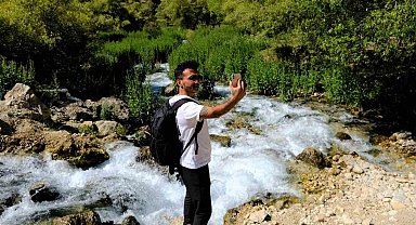 Doğa harikası Girlevik Şelalesi'ne hayat veren gözeler, doğaseverlerin uğrak yeri oldu