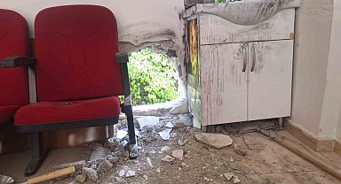 Duvarı delip kuyumcudan 3 milyona yakın altın ve ziynet eşyası çaldılar