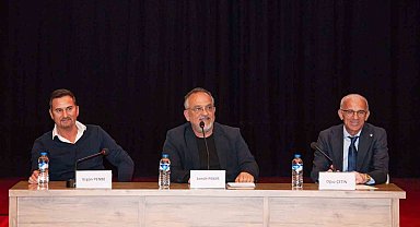 EBYÜ'de "Futbolun Efsaneleri Konuşuyor" paneli düzenlendi