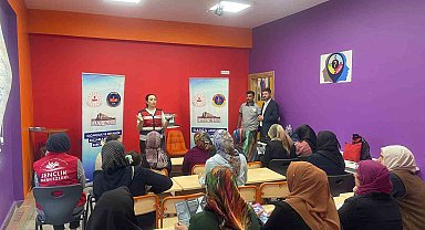 Elazığ'da 'En İyi Narkotik Anne' projesi