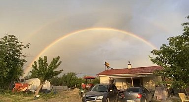 Elazığ'da sağanak sonrası oluşan gökkuşağı mest etti
