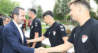 Elazığspor'a il protokolünden moral ziyareti