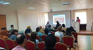 Erzincan'da "Anne Sütü ve Emzirme Danışmanlığı Hizmet İçi Eğitimi" verildi