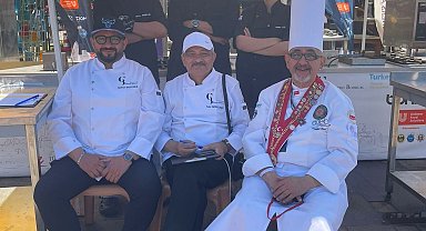 Erzincan'ın aşçılık bölümü öğrencileri aşçılık yarışmasında 2. oldu