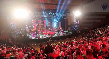Erzurum'da 'TRT Sanatçıları Şehir Konserleri' programına yoğun ilgi