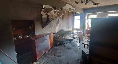 Erzurum'da büro yangını paniğe neden oldu